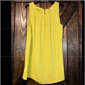 Loft yellow tank